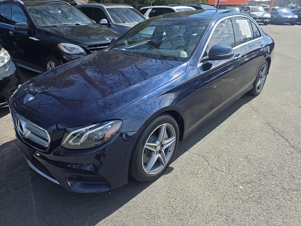 MERCEDES-BENZ E-CLASS - 1