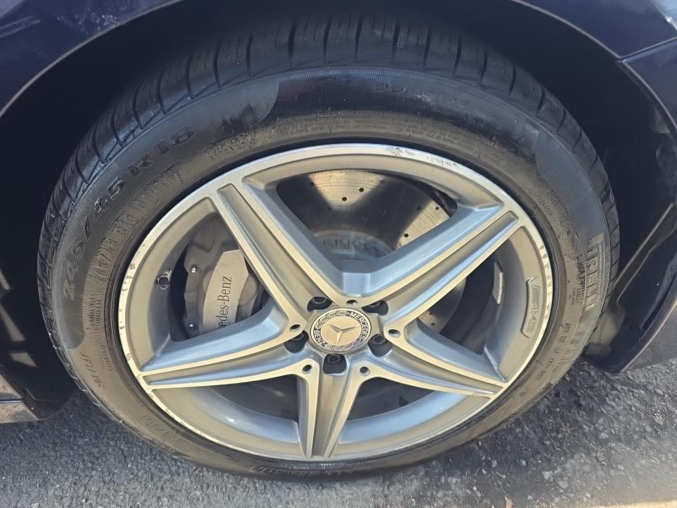 MERCEDES-BENZ E-CLASS - 10