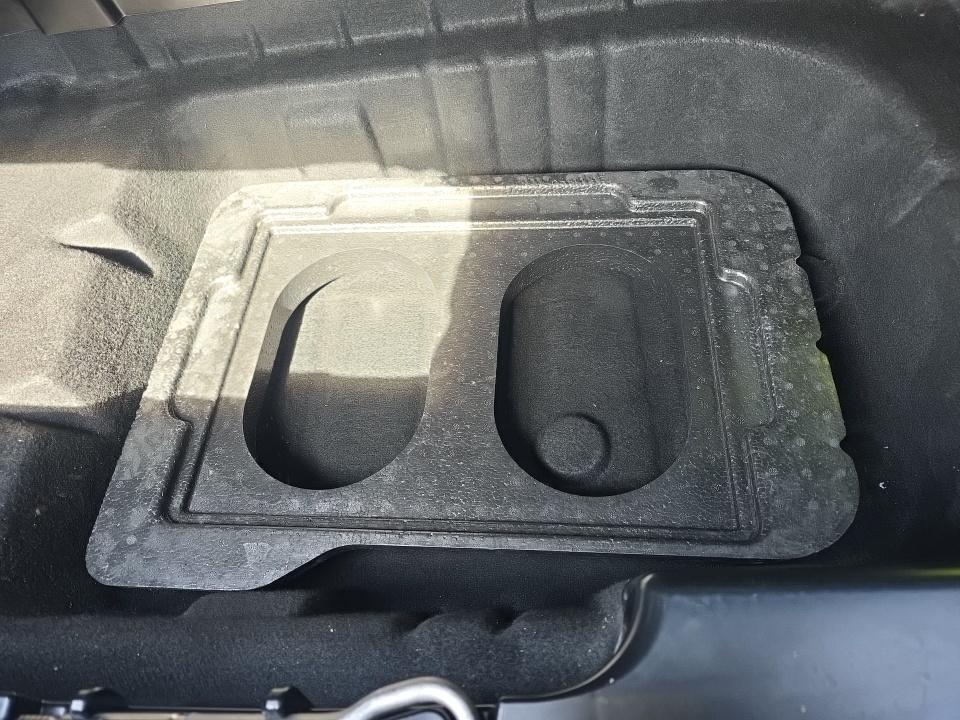 MERCEDES-BENZ E-CLASS - 8