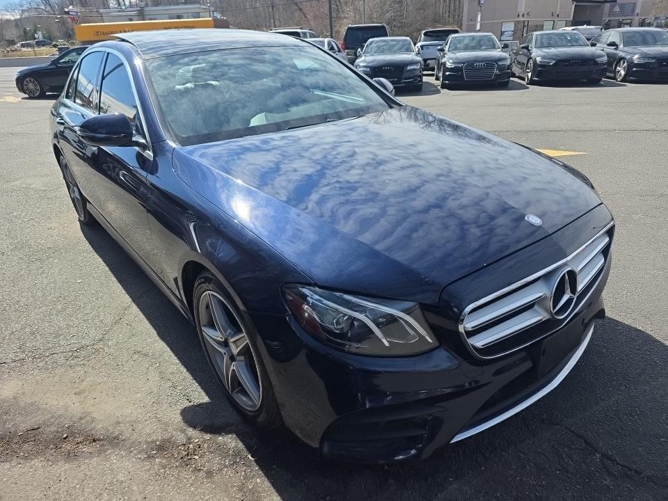 MERCEDES-BENZ E-CLASS - 4