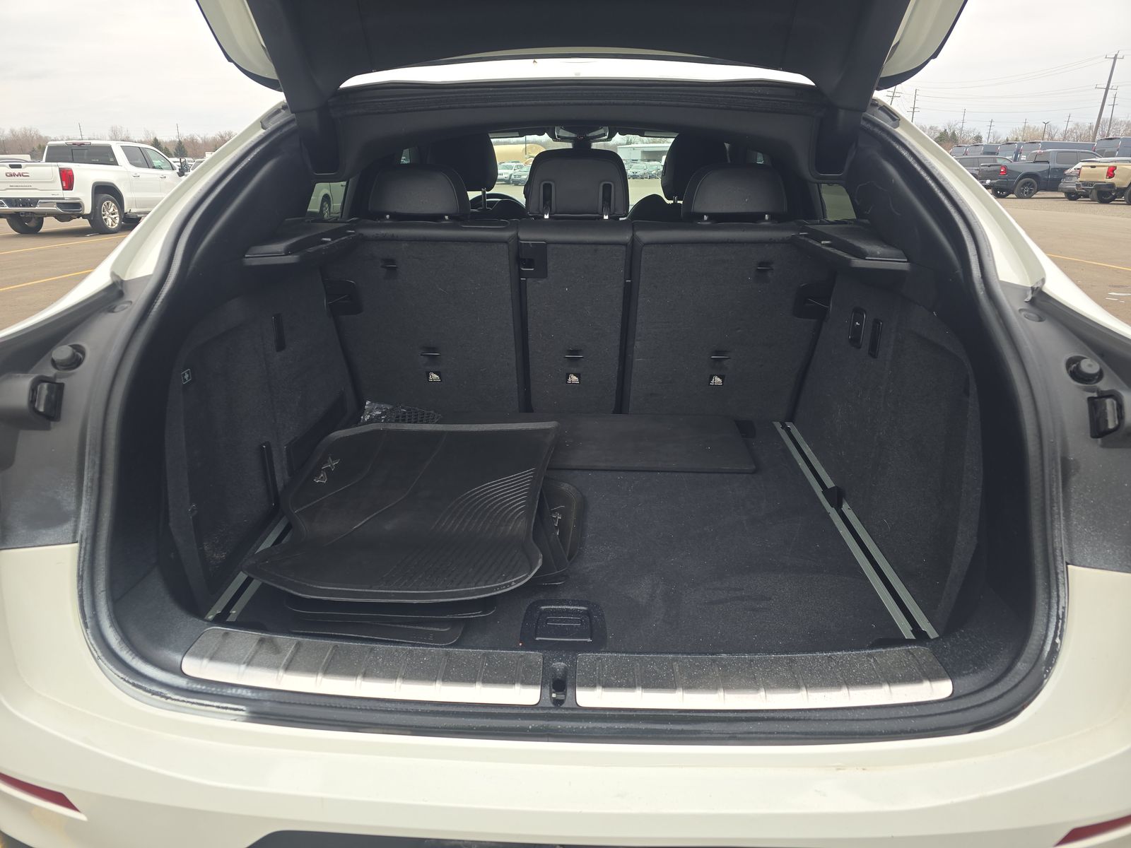 2022 BMW X4 xDrive30i AWD