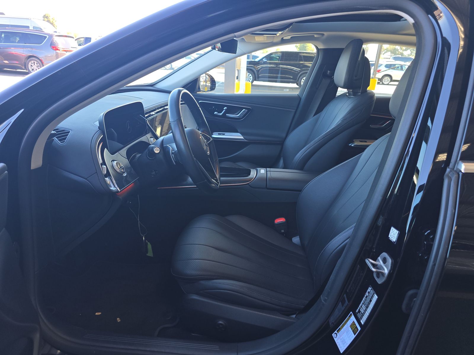 MERCEDES-BENZ E-CLASS - 8