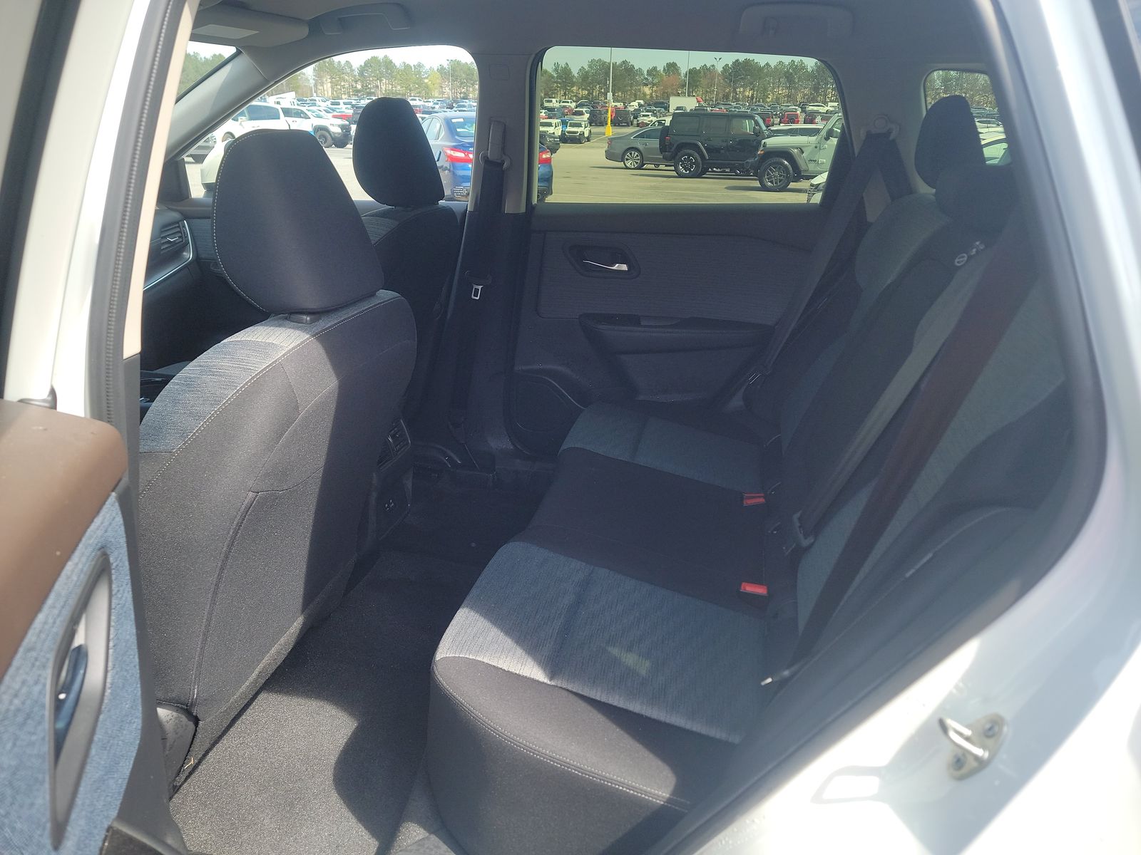 2023 Nissan Rogue SV FWD