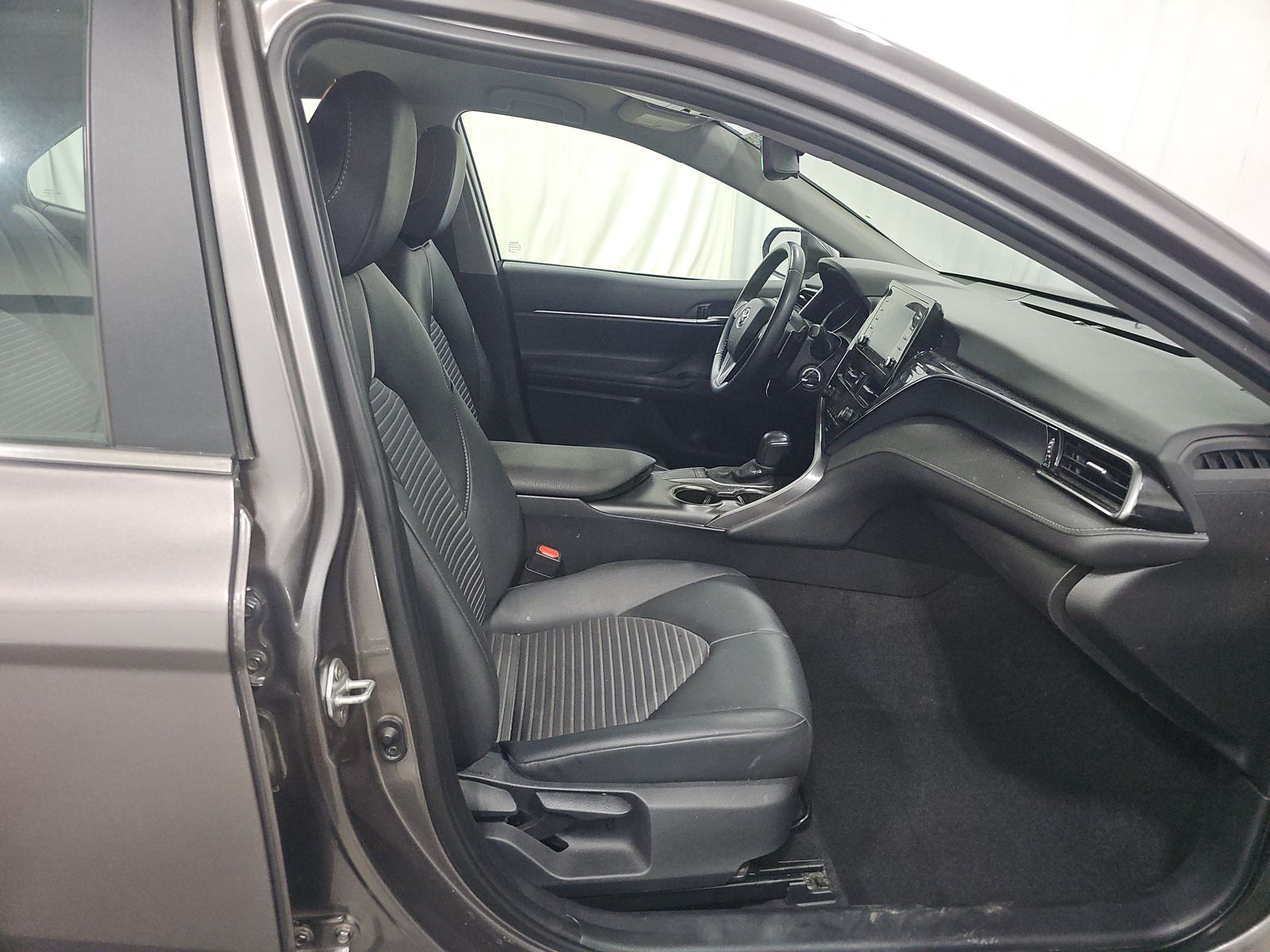 2024 Toyota Camry SE FWD