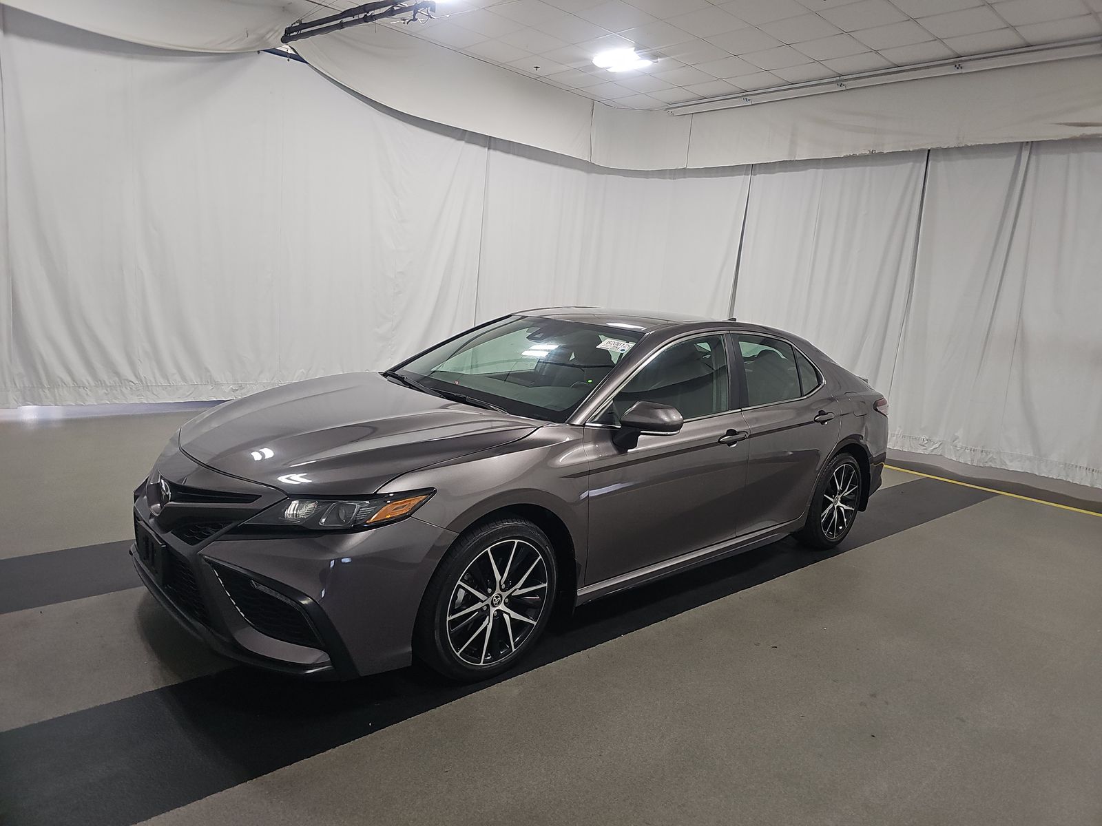 2024 Toyota Camry SE FWD