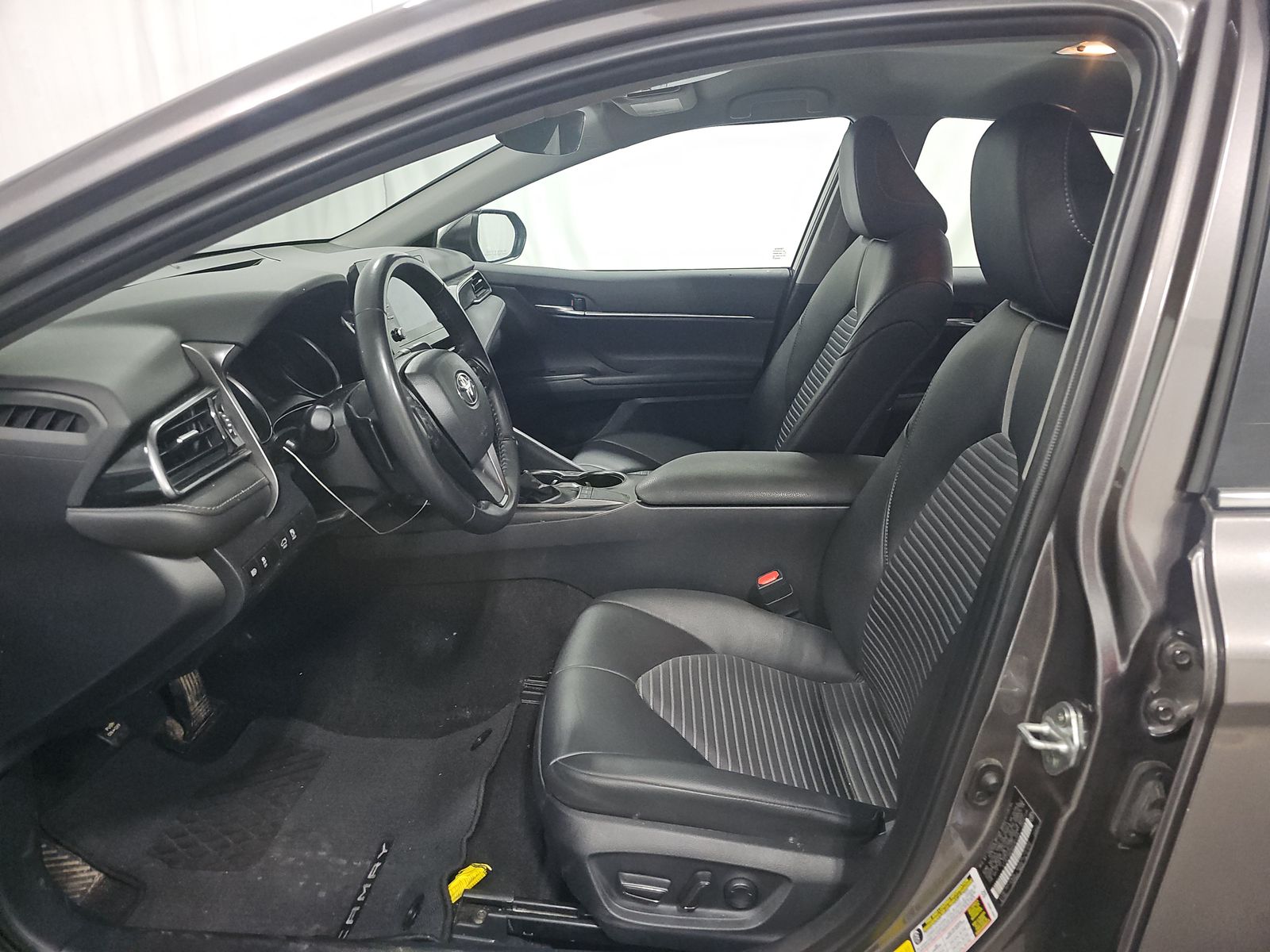 2024 Toyota Camry SE FWD