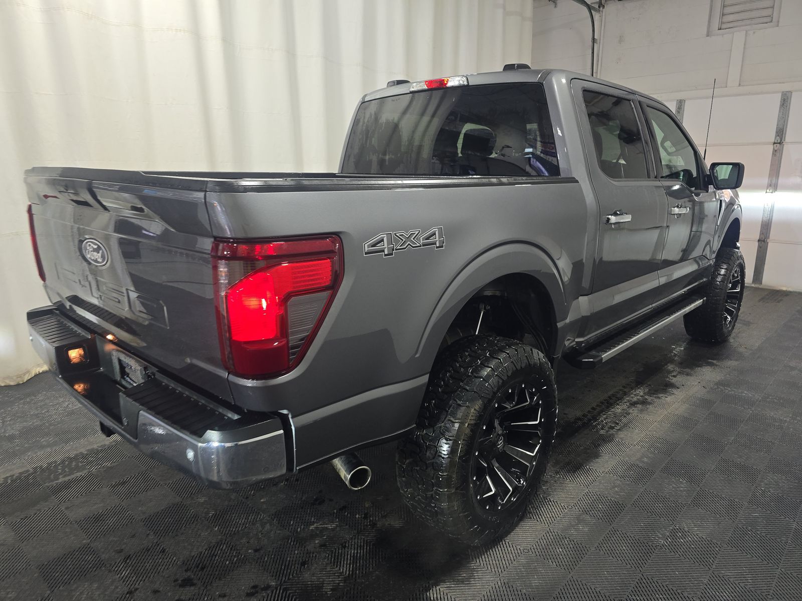 2025 Ford F-150 XLT AWD