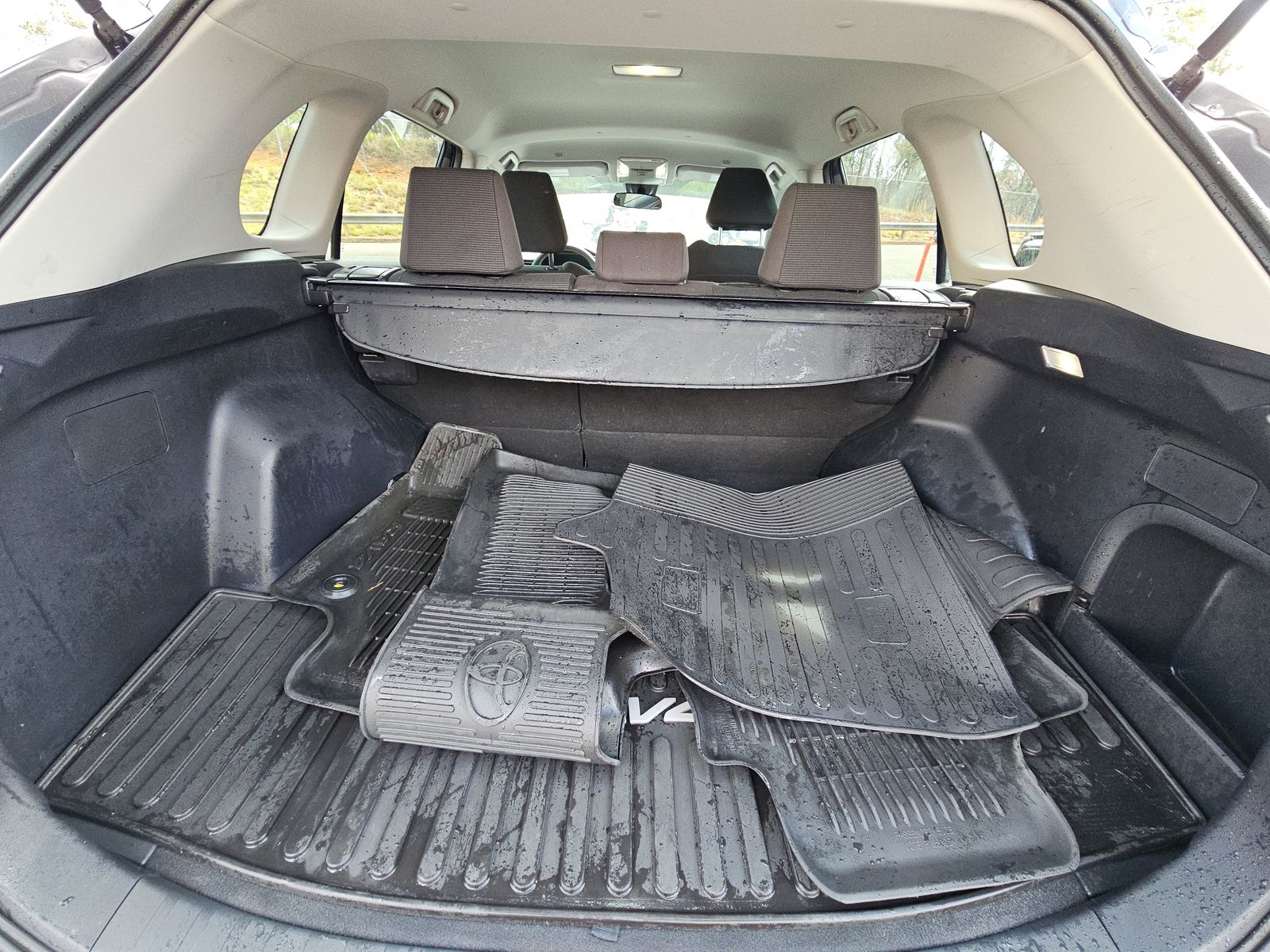 2024 Toyota RAV4 Hybrid LE AWD