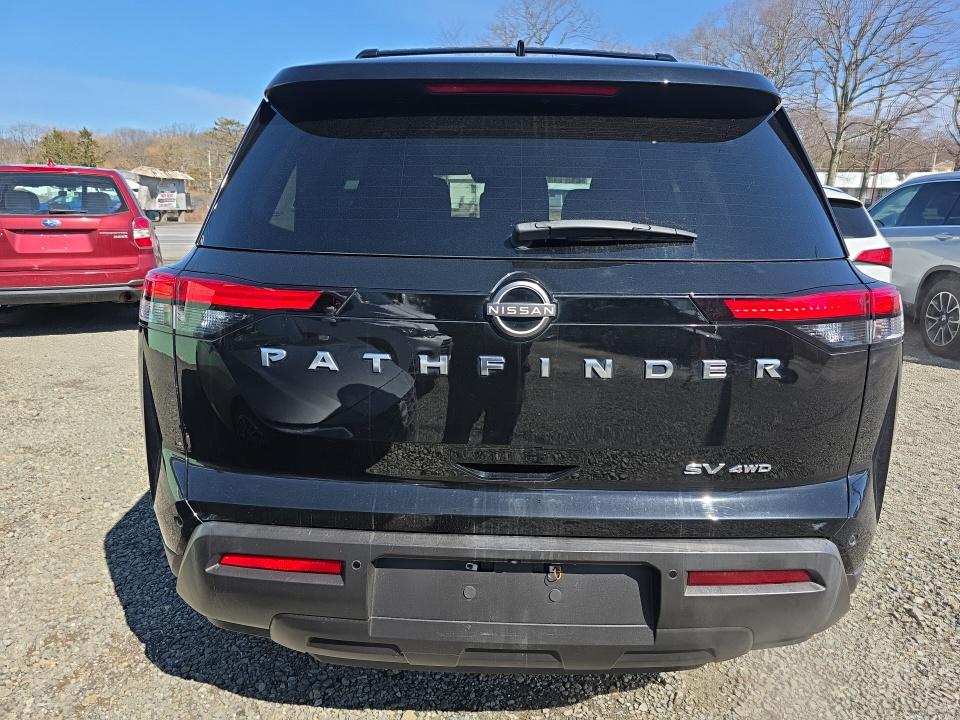 2022 Nissan Pathfinder SV AWD