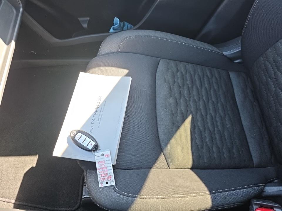 2022 Nissan Pathfinder SV AWD