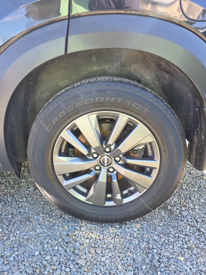 2022 Nissan Pathfinder SV AWD