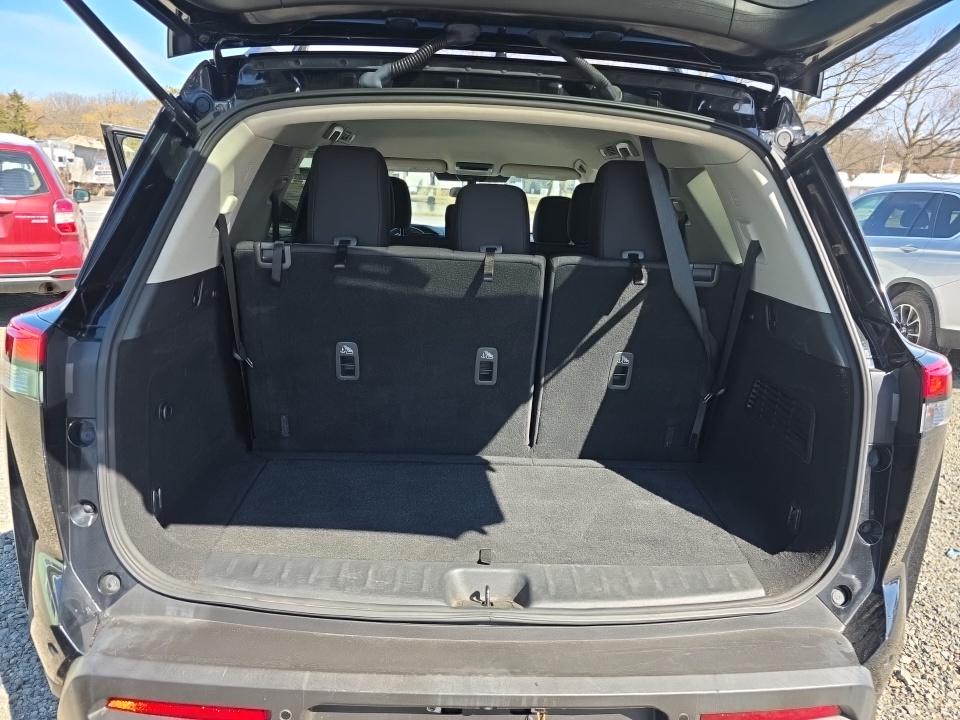 2022 Nissan Pathfinder SV AWD