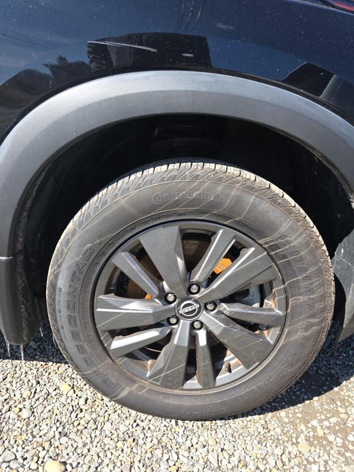 2022 Nissan Pathfinder SV AWD