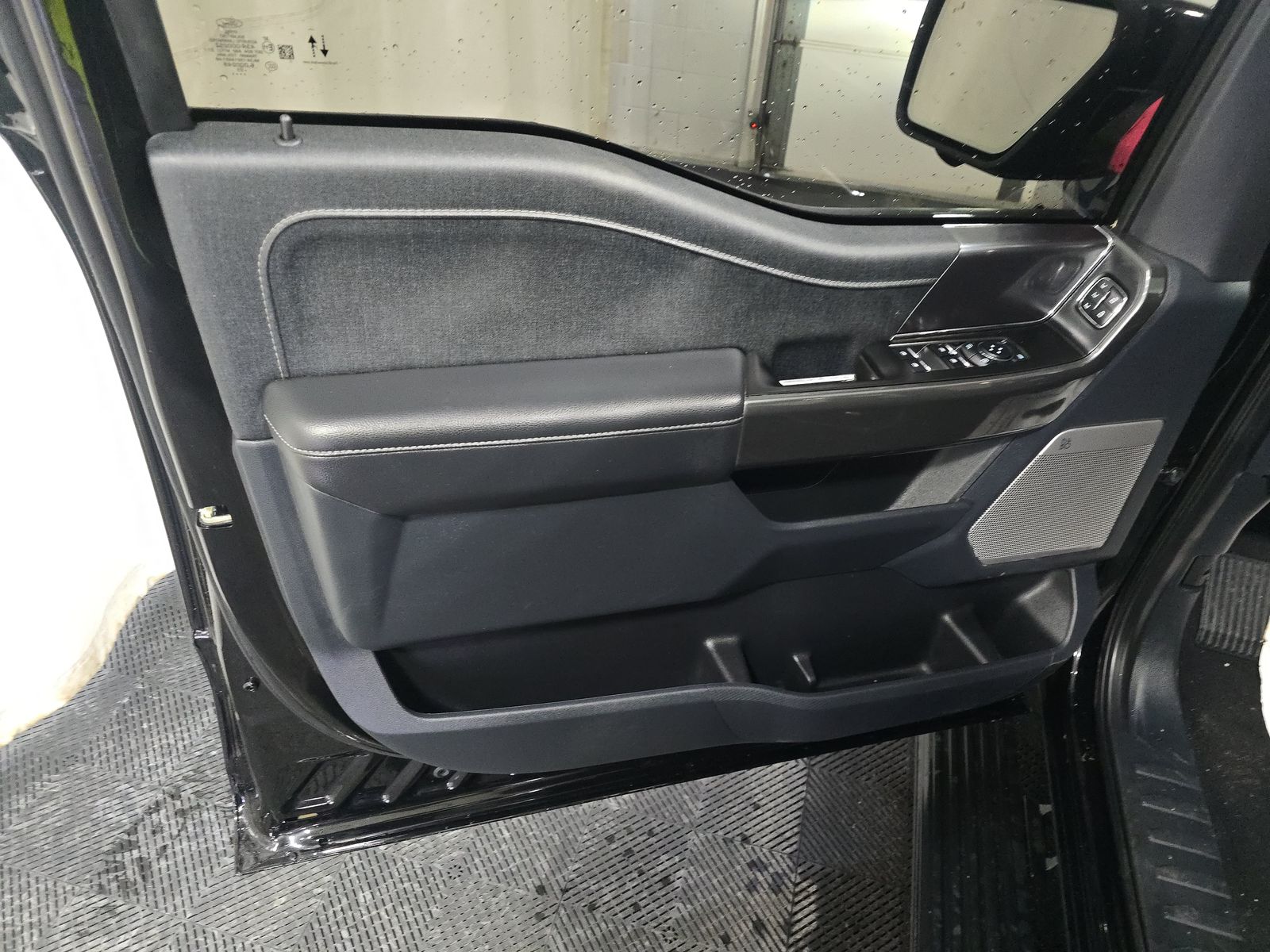 2023 Ford F-150 Hybrid Lariat AWD