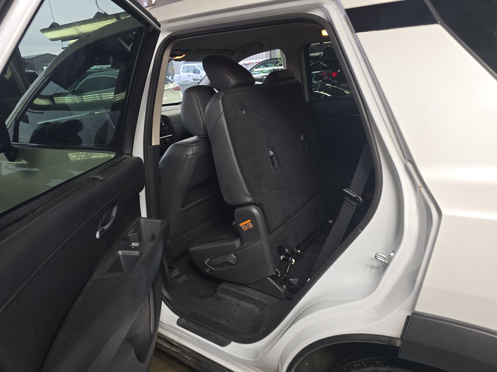 2025 Nissan Pathfinder SL FWD