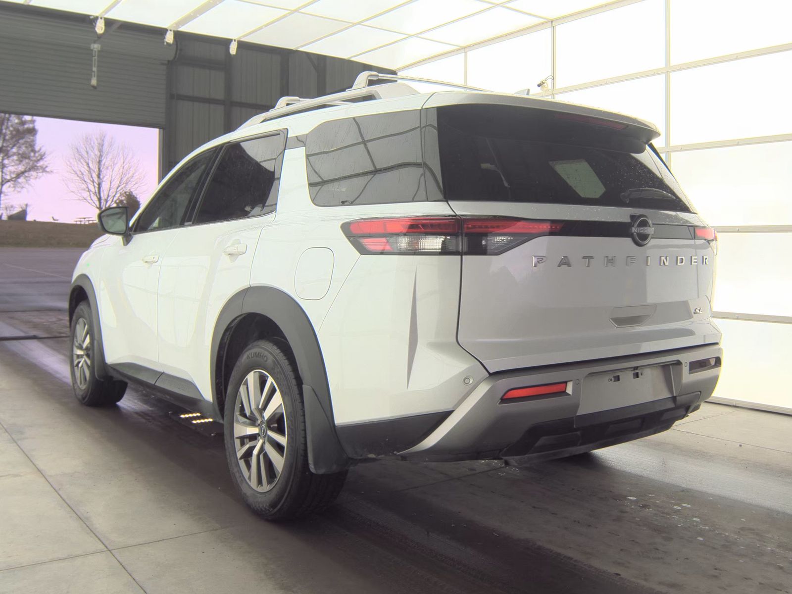 2025 Nissan Pathfinder SL FWD