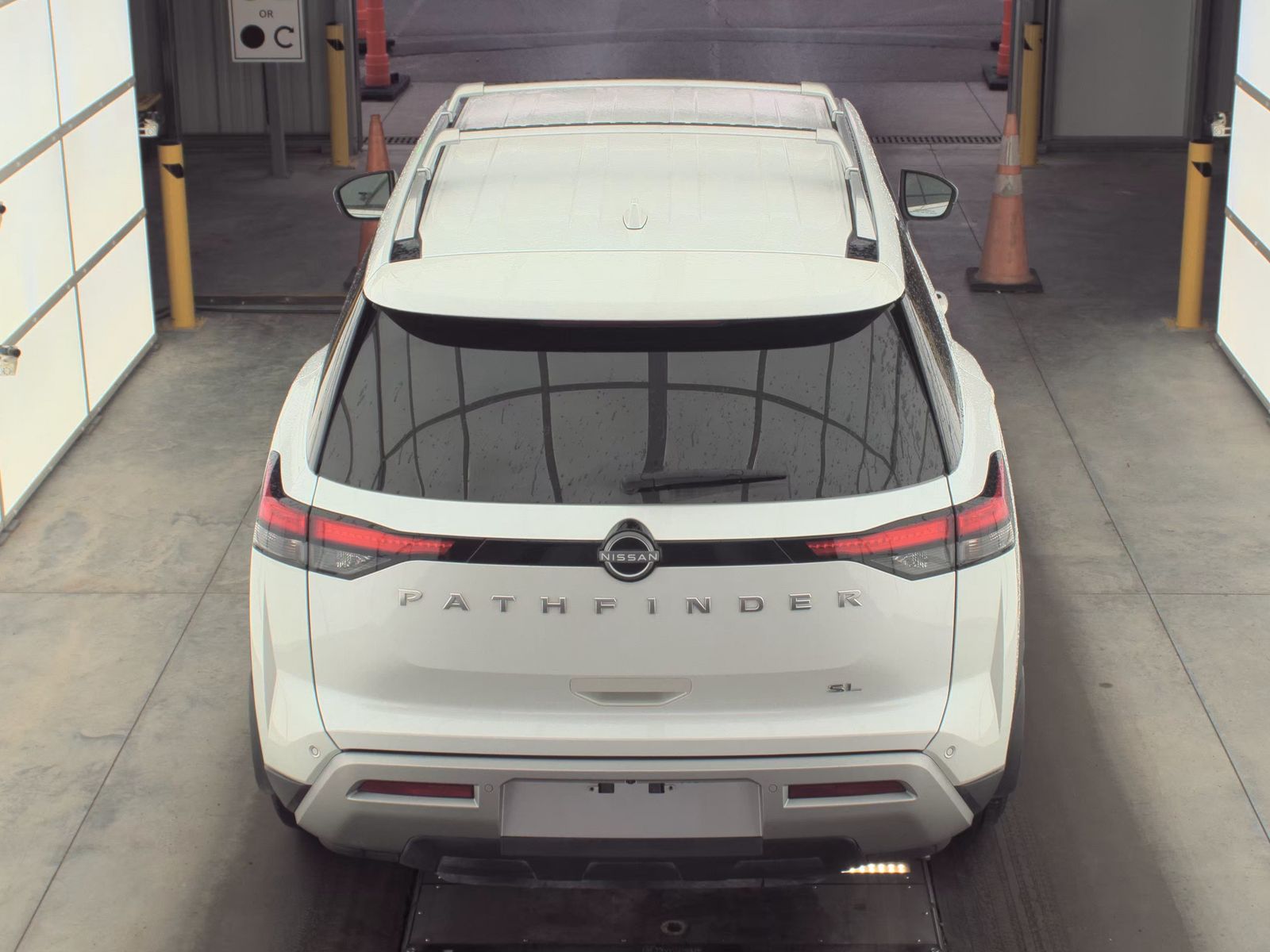 2025 Nissan Pathfinder SL FWD