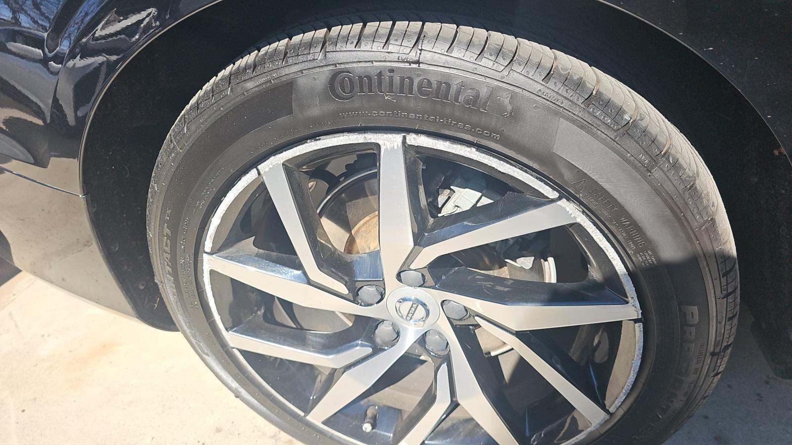 2020 Volvo S60 T5 Momentum FWD