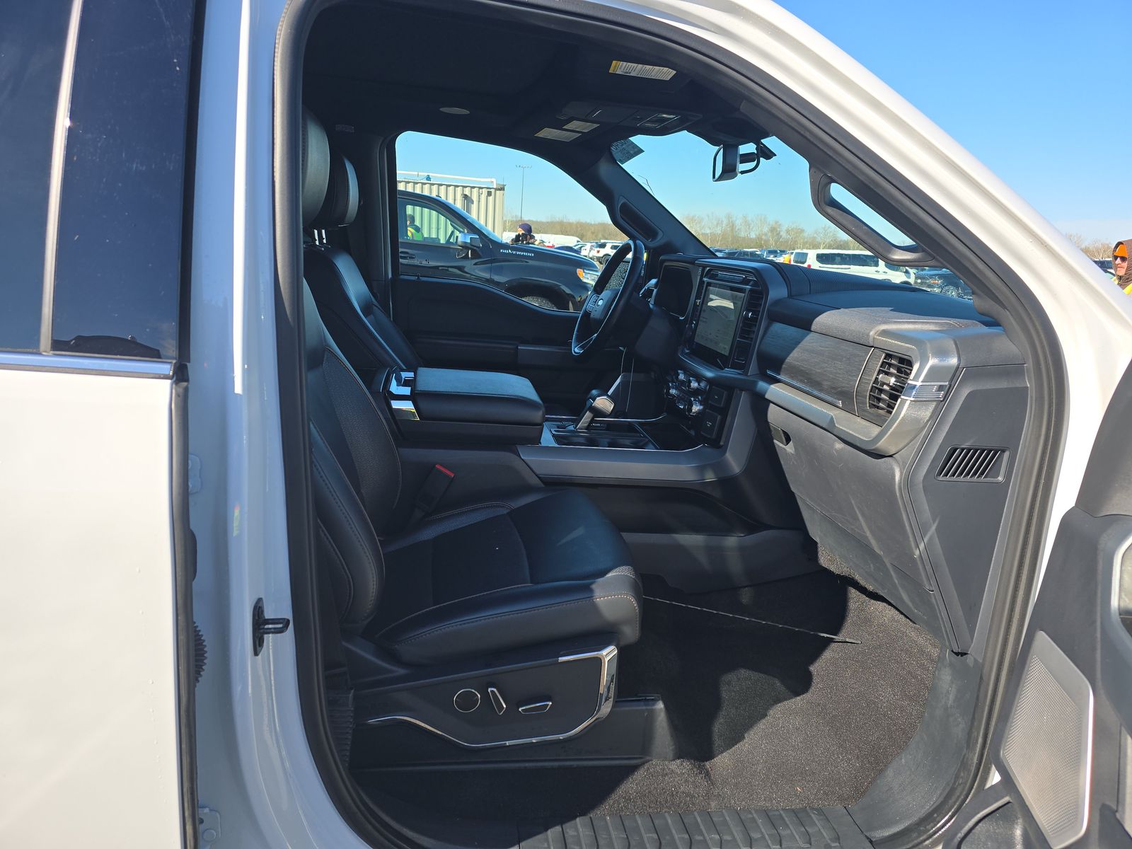 2024 Ford F-150 Hybrid Lariat AWD