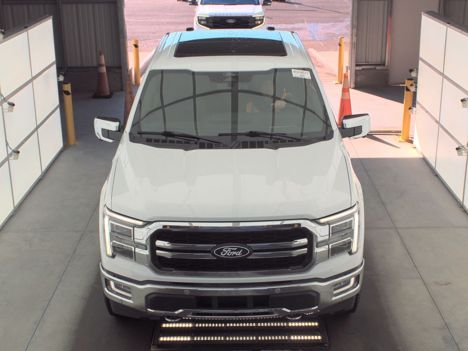 2024 Ford F-150 Hybrid Lariat AWD