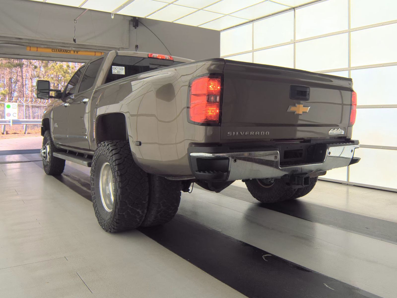 2015 Chevrolet Silverado 3500HD High Country AWD