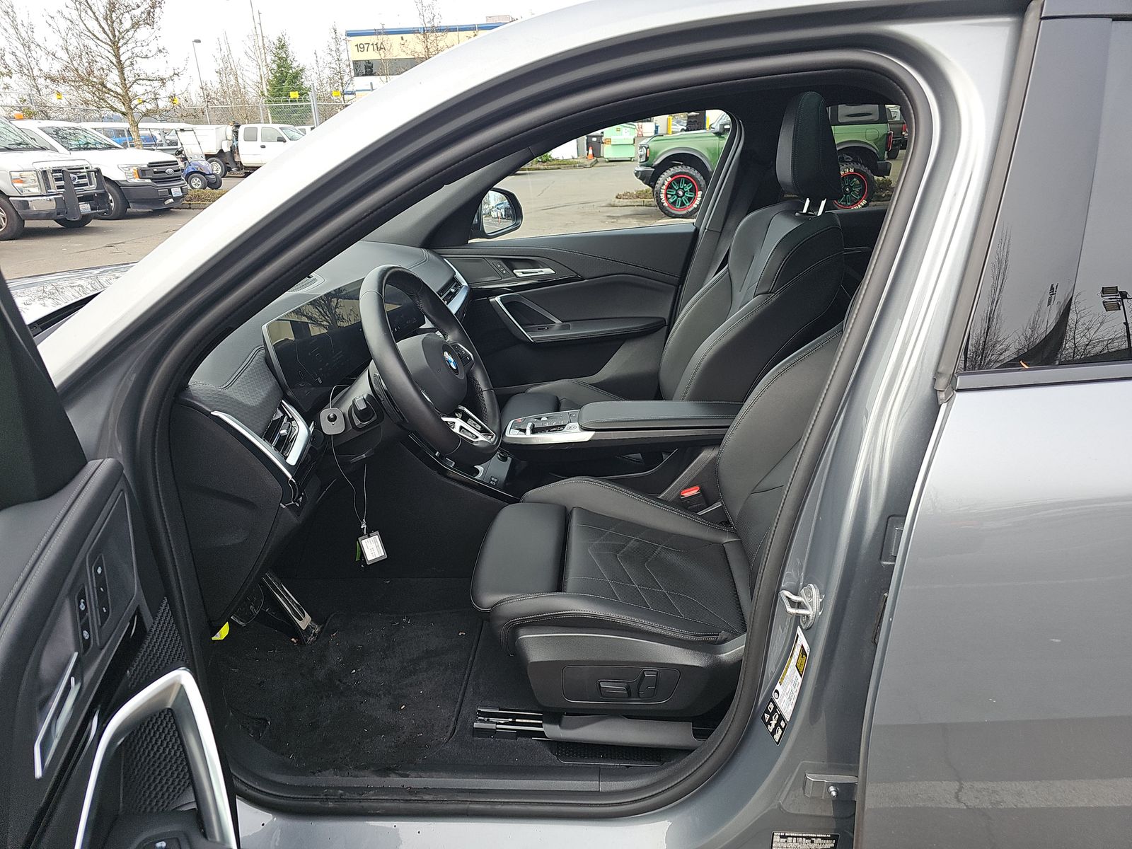 2025 BMW X2 xDrive28i AWD