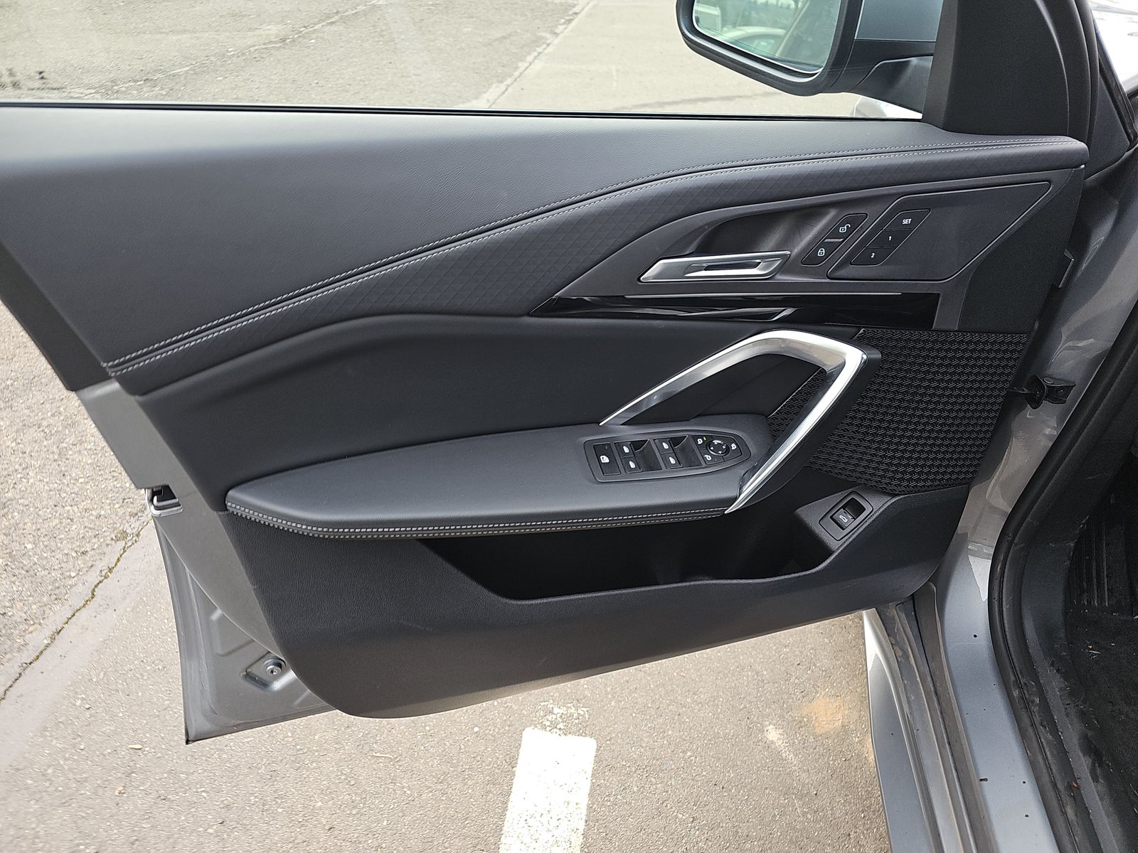 2025 BMW X2 xDrive28i AWD