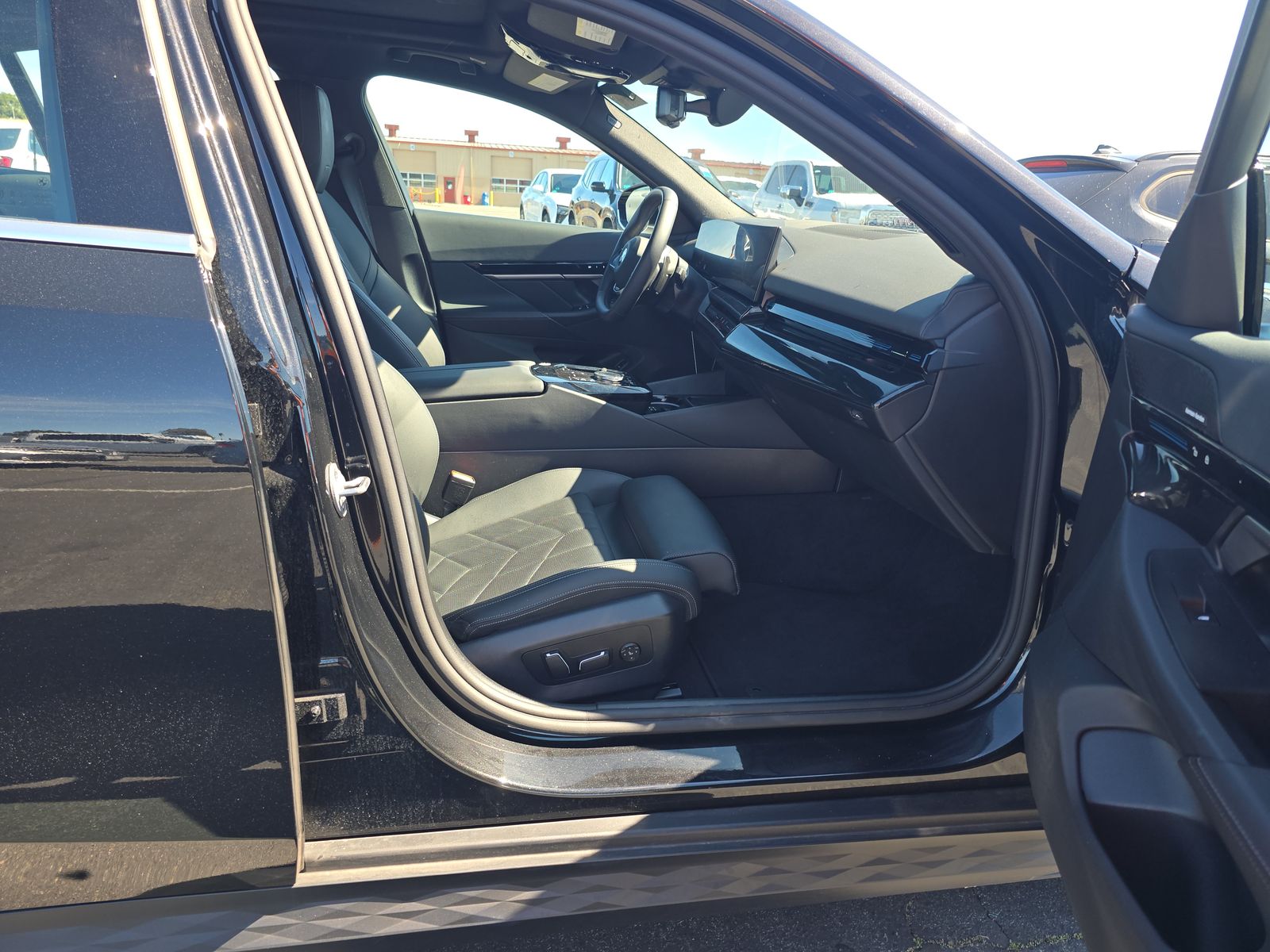 2025 BMW 5 Series 530i xDrive AWD