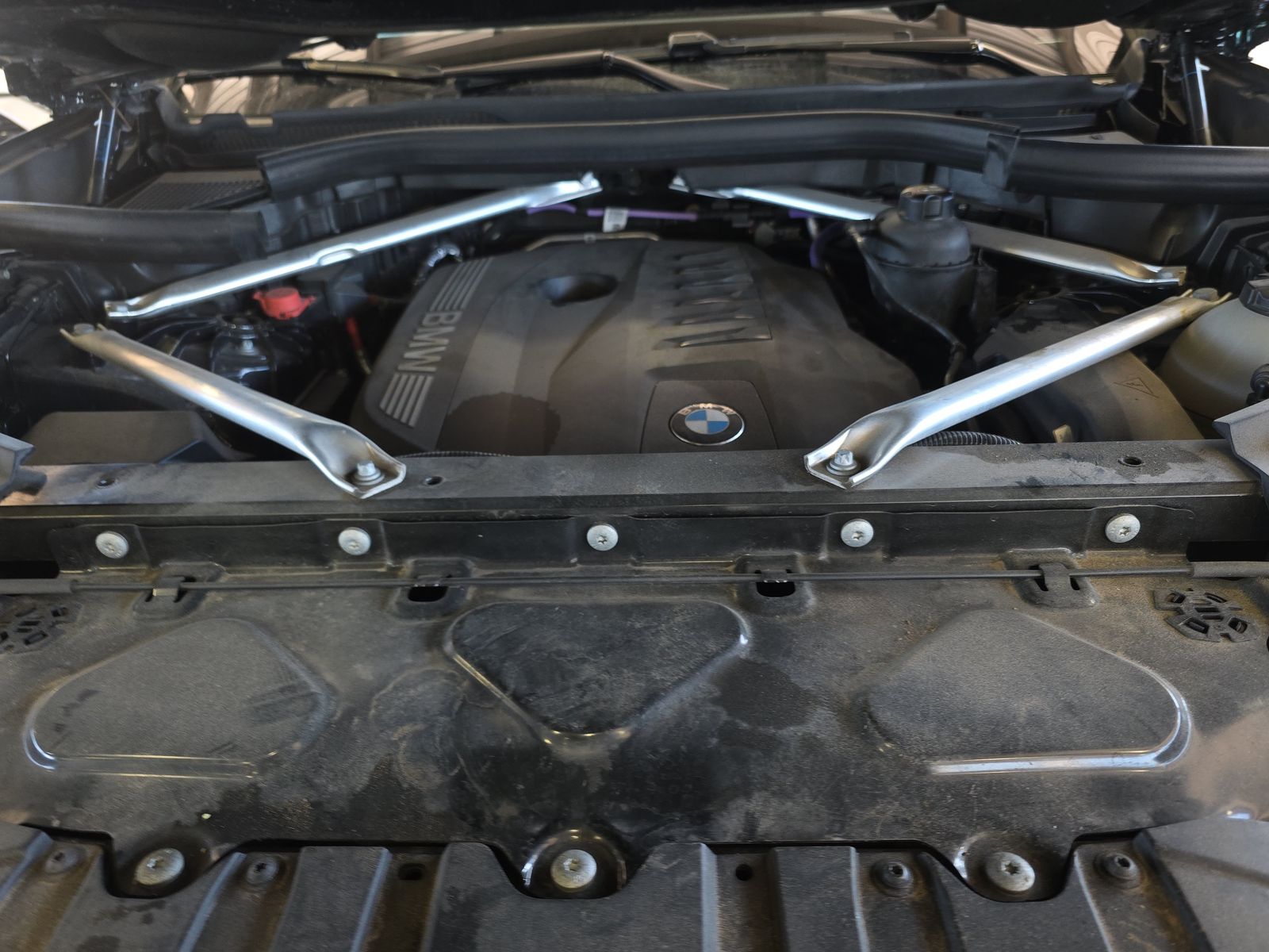 2025 BMW X6 xDrive40i AWD