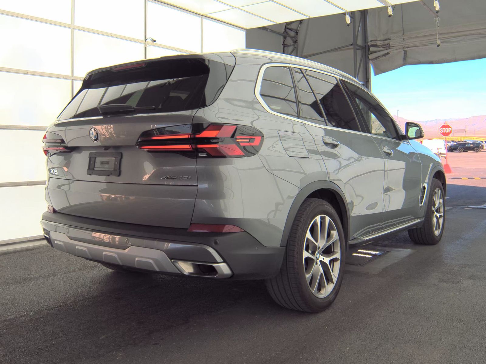 2025 BMW X5 xDrive40i AWD