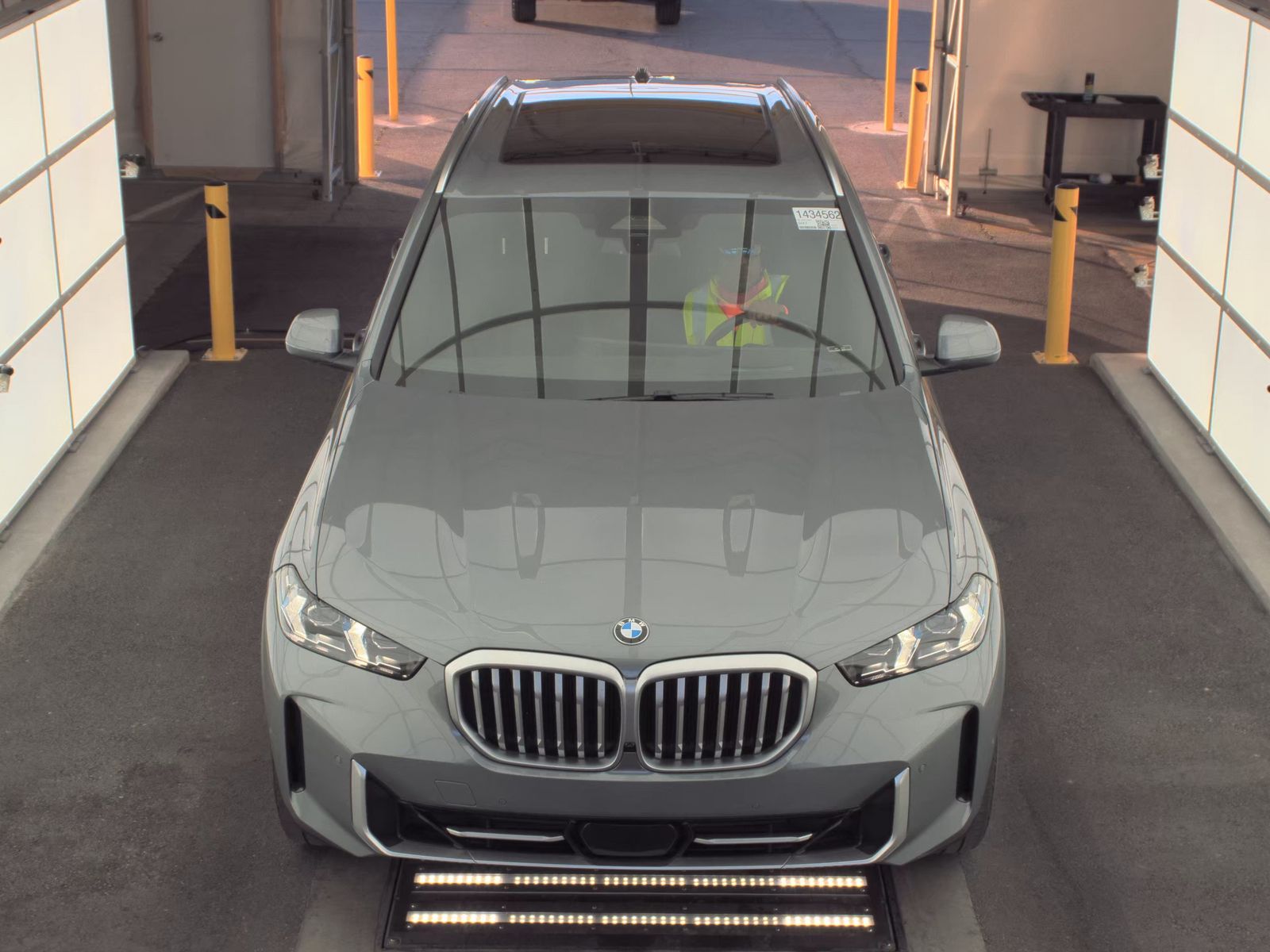 2025 BMW X5 xDrive40i AWD
