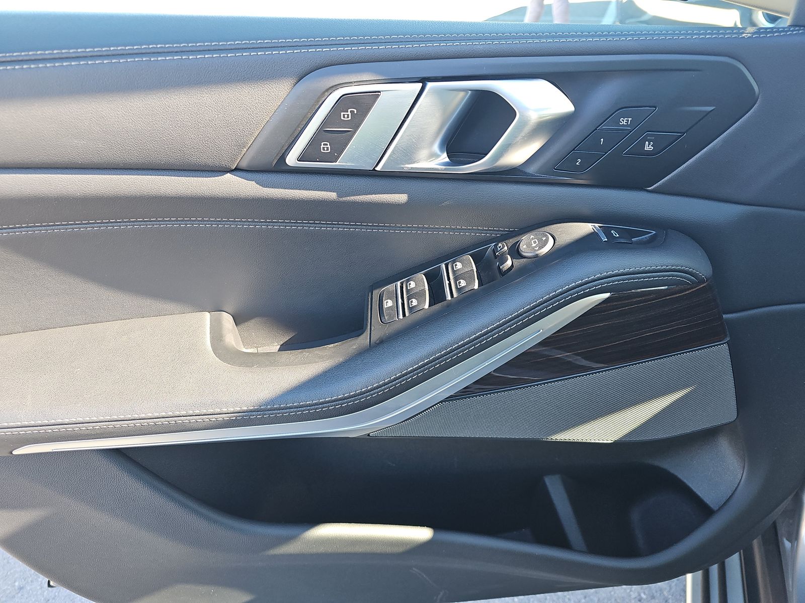 2025 BMW X5 xDrive40i AWD