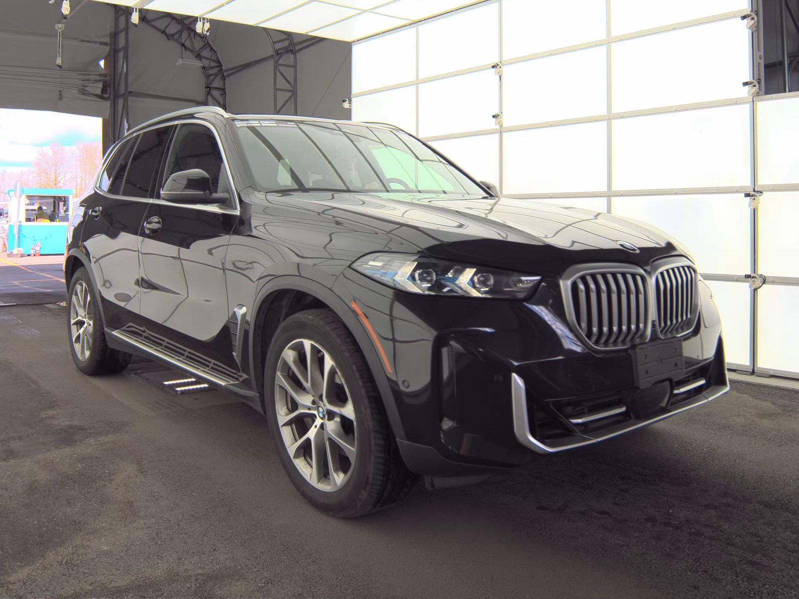 2025 BMW X5 xDrive40i AWD