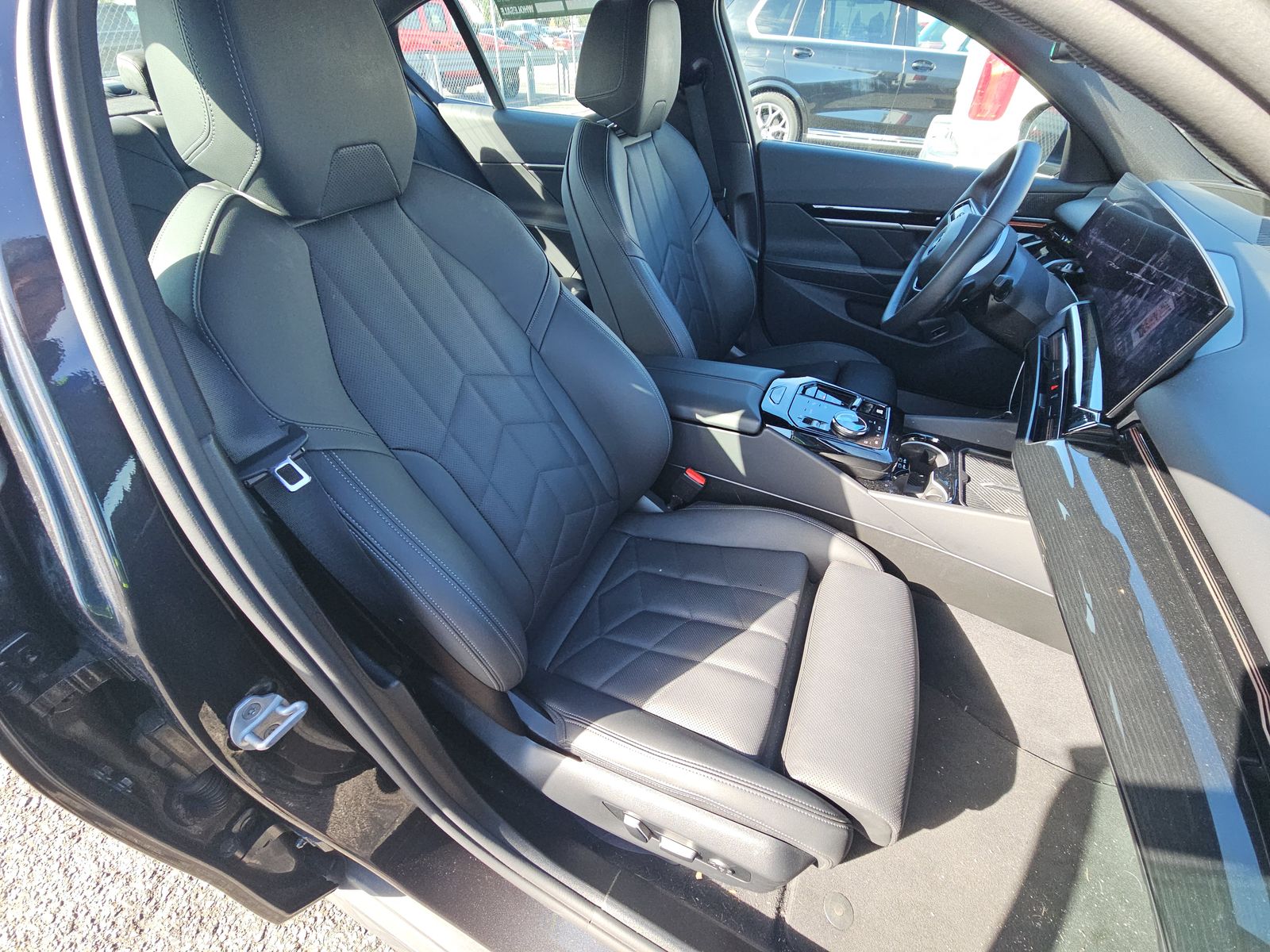 2026 BMW 5 Series 530i xDrive AWD