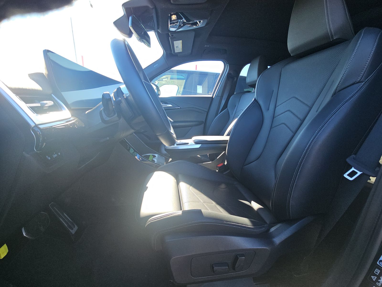 2025 BMW X2 xDrive28i AWD