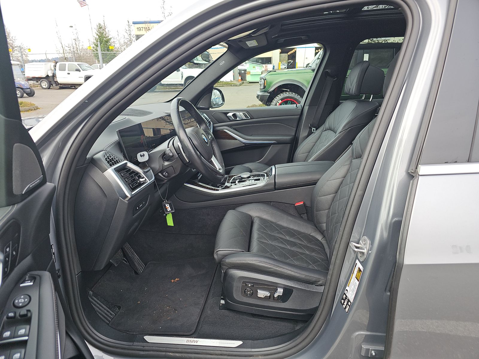 2025 BMW X5 xDrive40i AWD