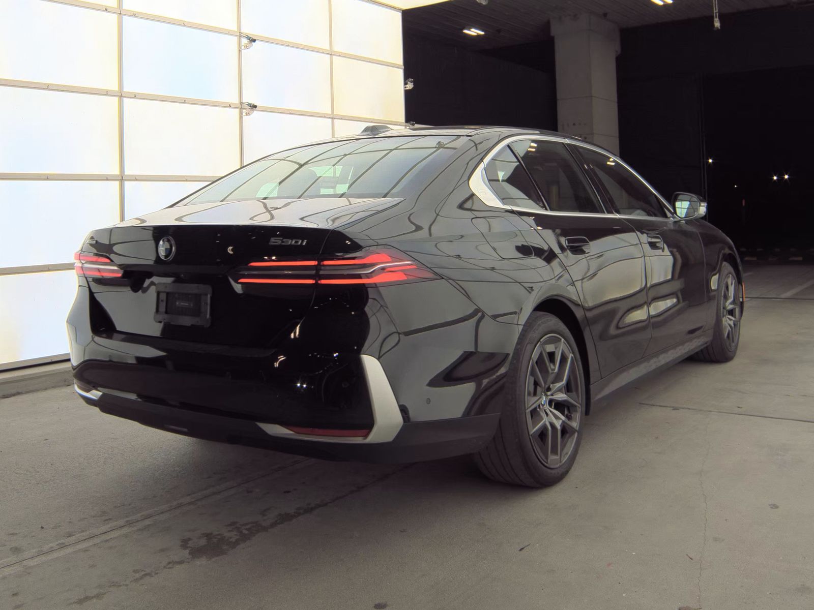 2026 BMW 5 Series 530i xDrive AWD