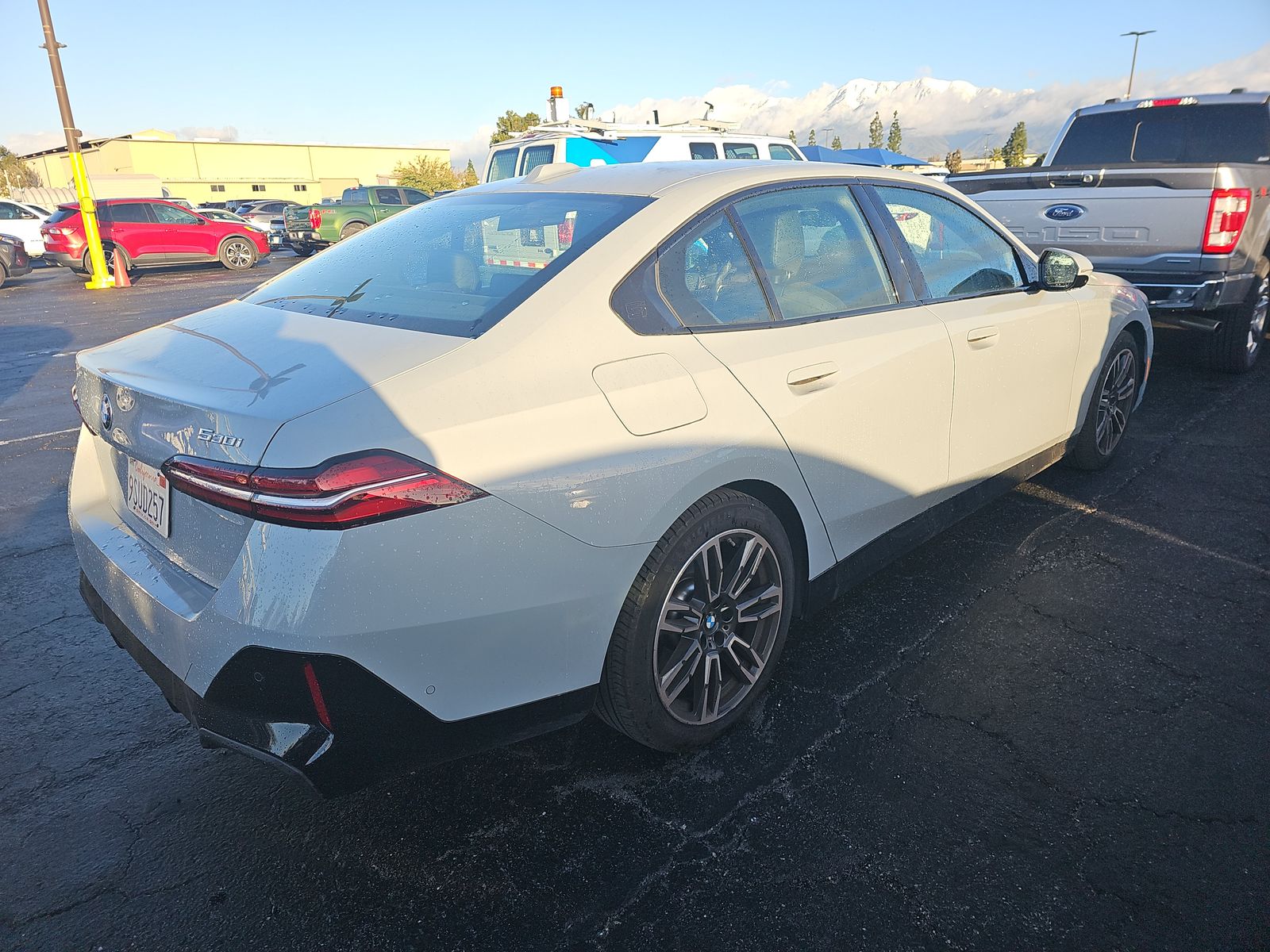 2025 BMW 5 Series 530i RWD