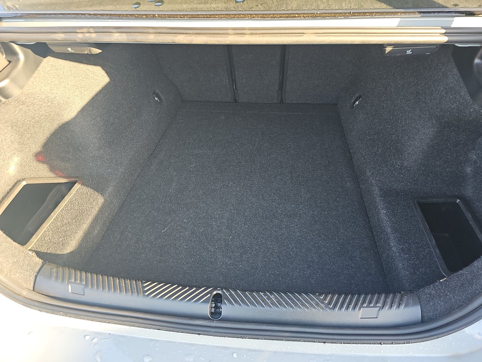 2025 BMW 5 Series 530i RWD