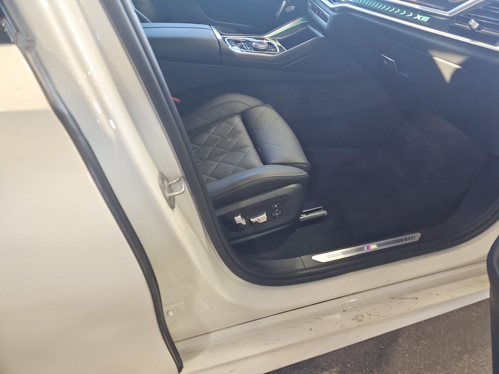 2026 BMW X6 xDrive40i AWD