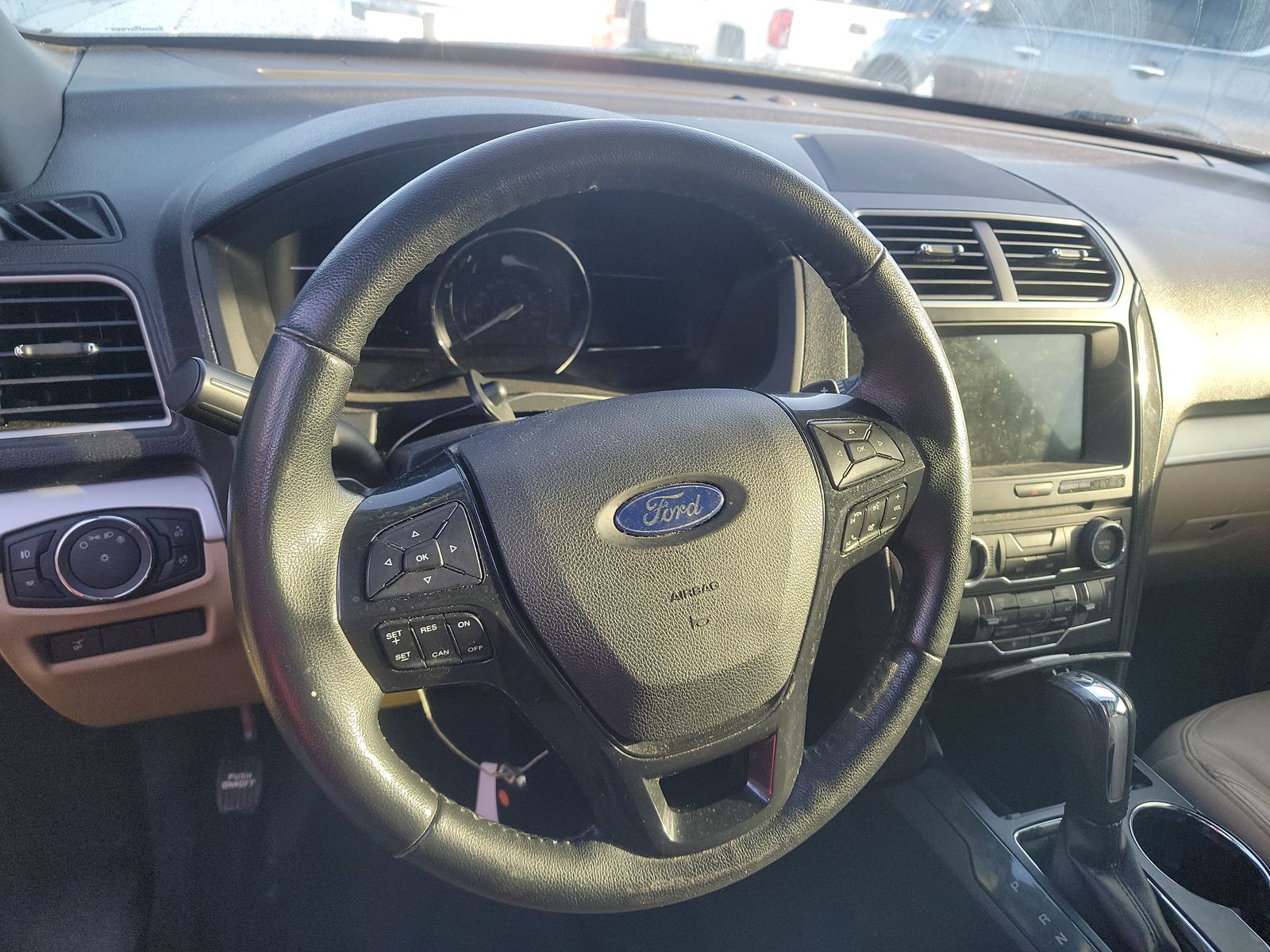 2017 Ford Explorer XLT FWD