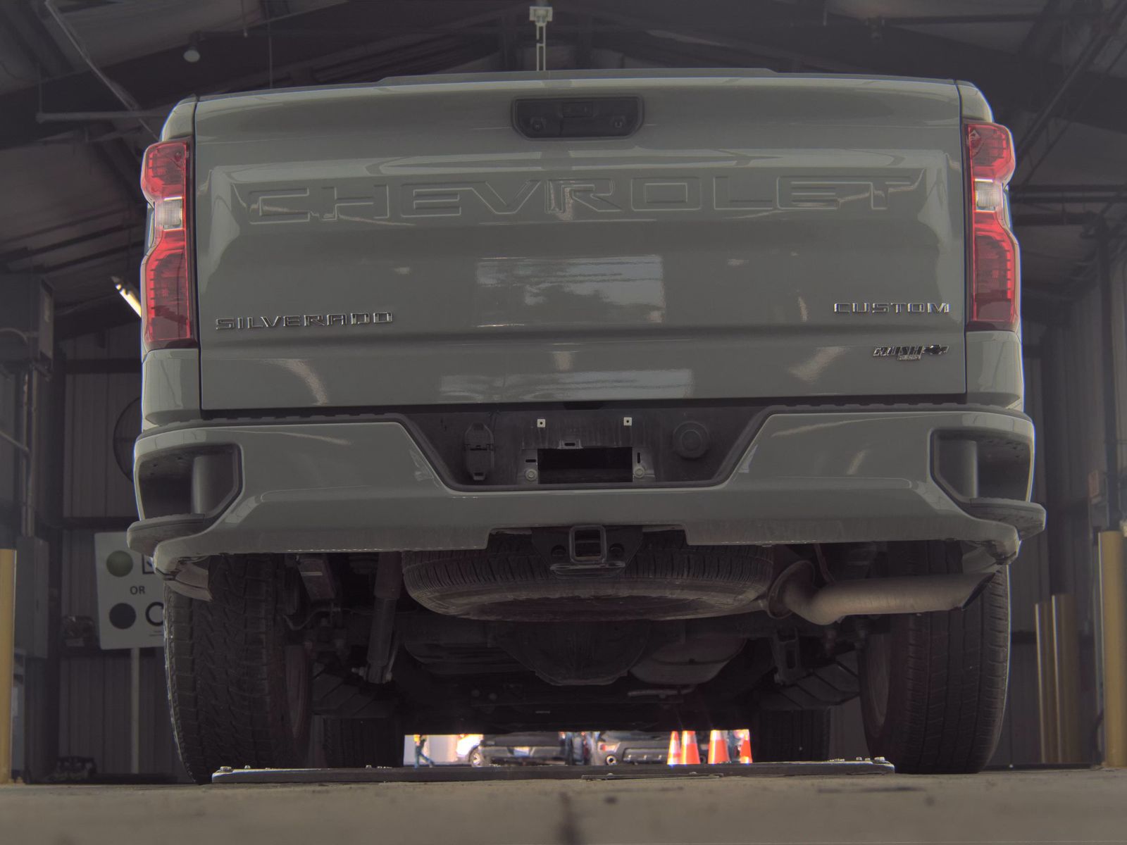 CHEVROLET CUSTOM - 8