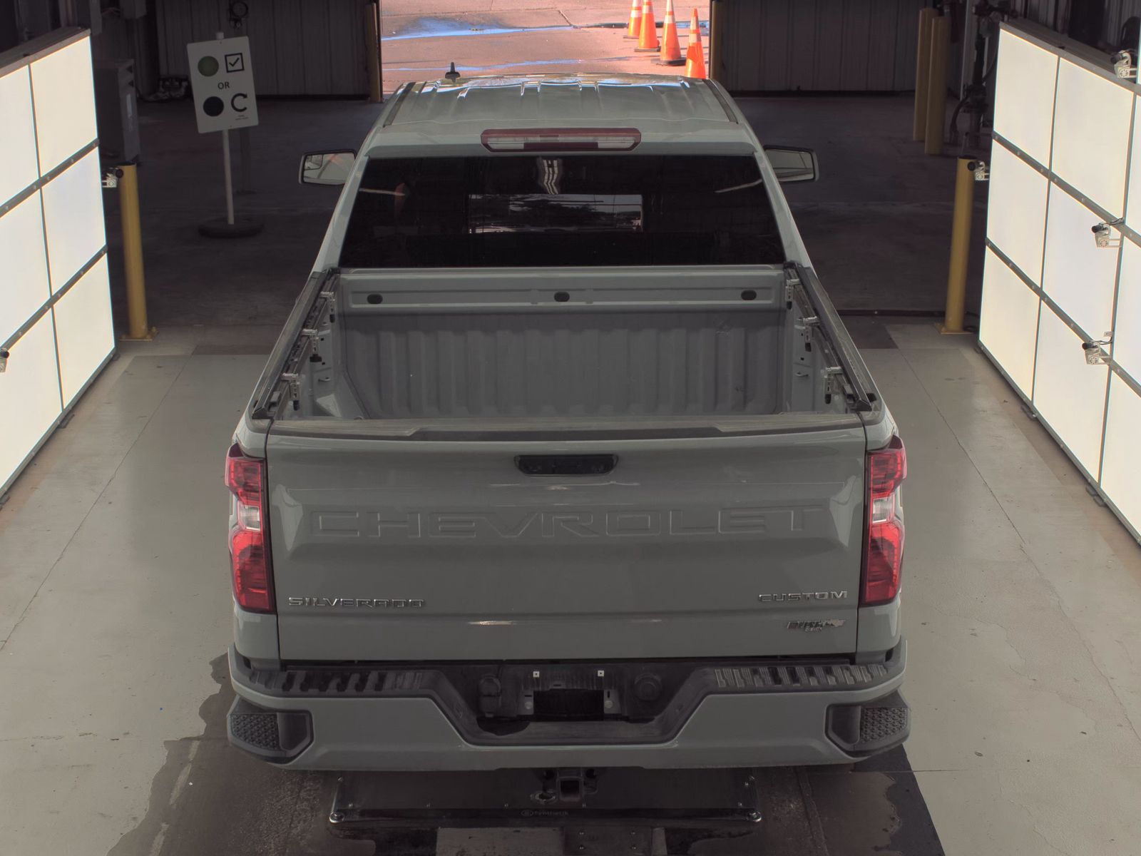 CHEVROLET CUSTOM - 7