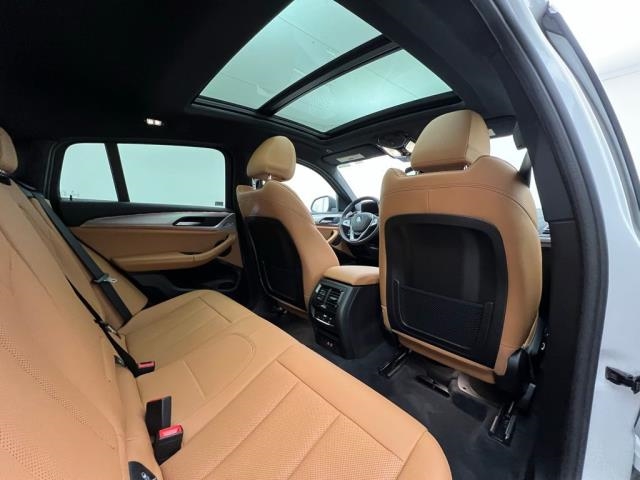 2025 BMW X4 xDrive30i AWD