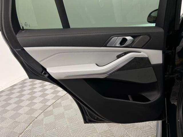 2025 BMW X5 xDrive40i AWD