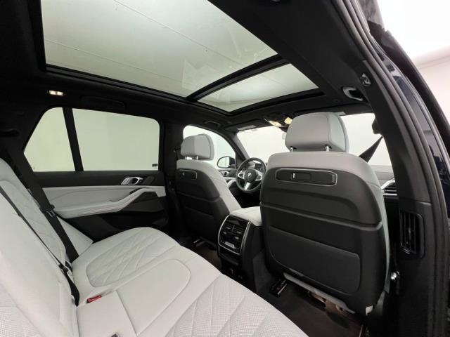 2025 BMW X5 xDrive40i AWD