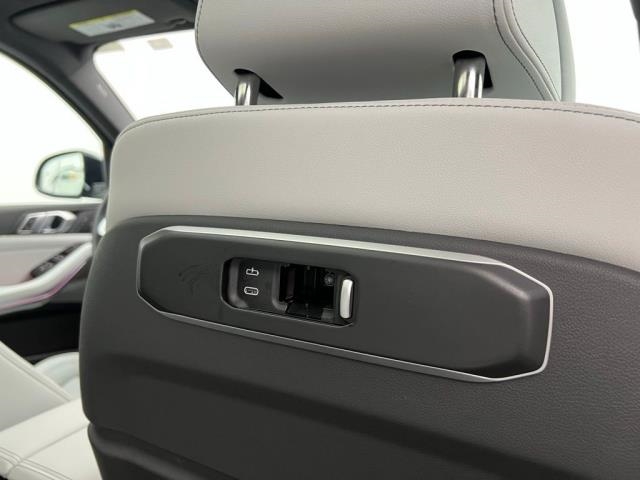 2025 BMW X5 xDrive40i AWD