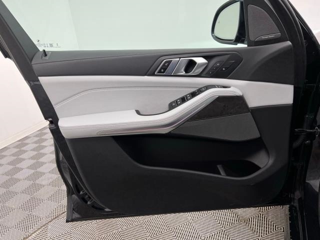 2025 BMW X5 xDrive40i AWD