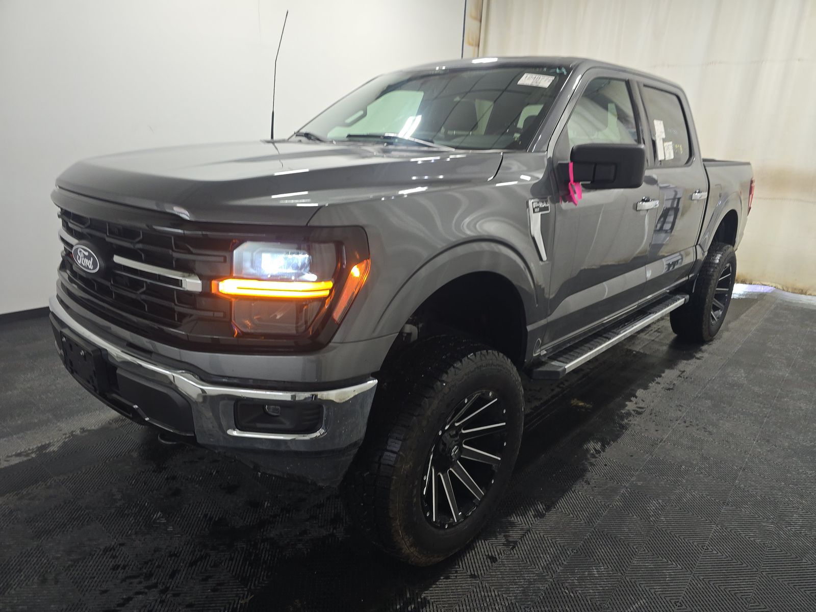 2025 Ford F-150 XLT AWD