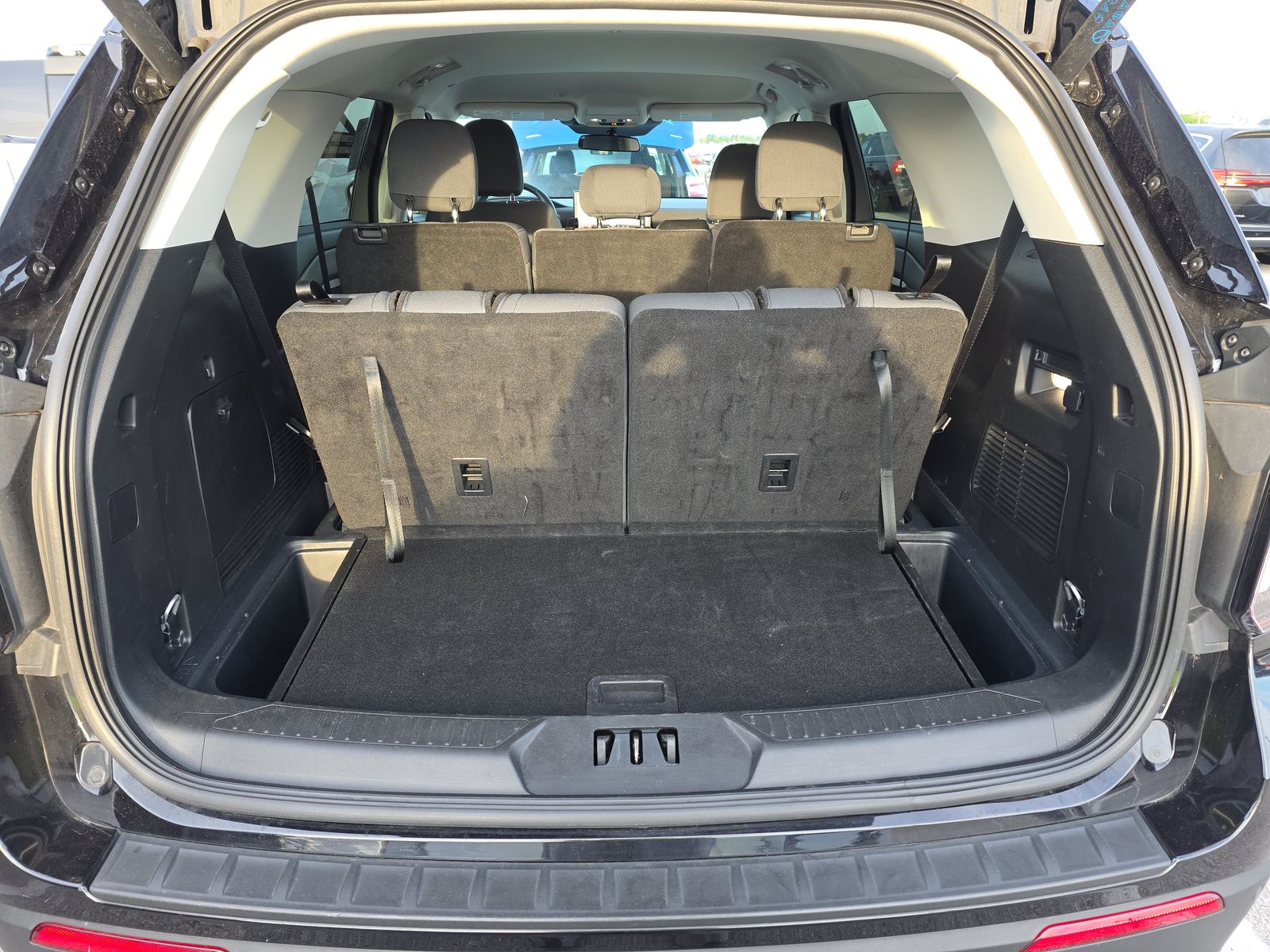 2025 Ford Explorer Active RWD